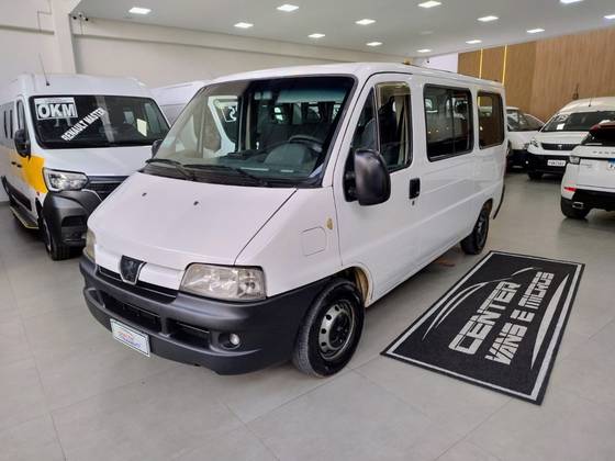 PEUGEOT BOXER 2.8 HDI 330 PASSAGEIRO 16 LUGARES 8V DIESEL 3P MANUAL
